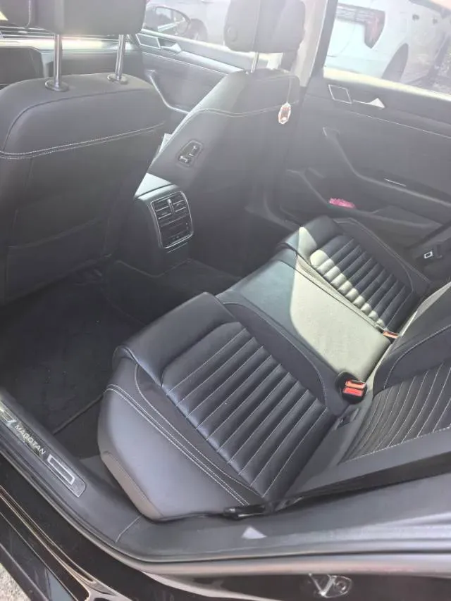 2020 Volkswagen Magotan 2.0T 186HP L4 7DCT,autocango,china used car exporter,china ev exporter,chinese used car exporter,chinese used ev exporter