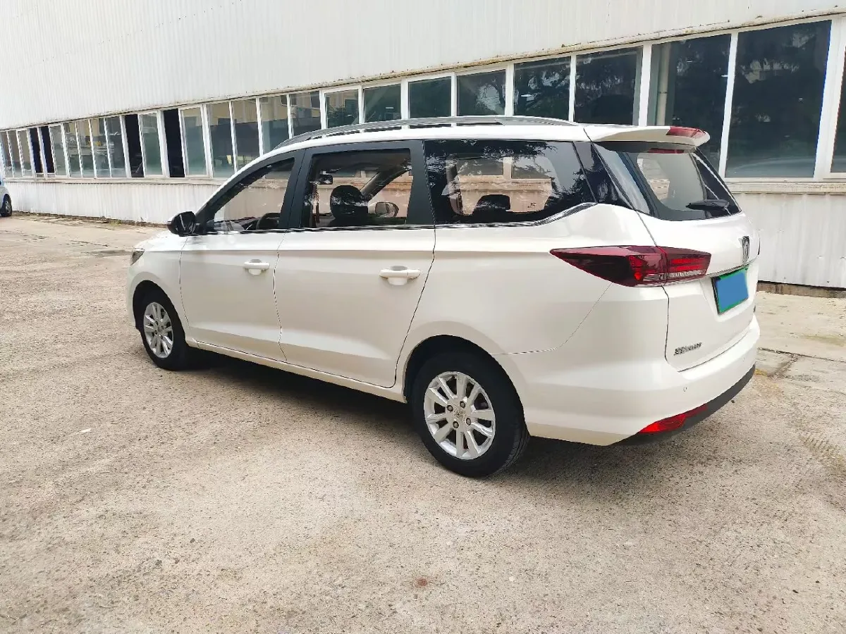 2018 BaoJun 360 1.5L 112HP L4 6MT,autocango,china used car exporter,china ev exporter,chinese used car exporter,chinese used ev exporter