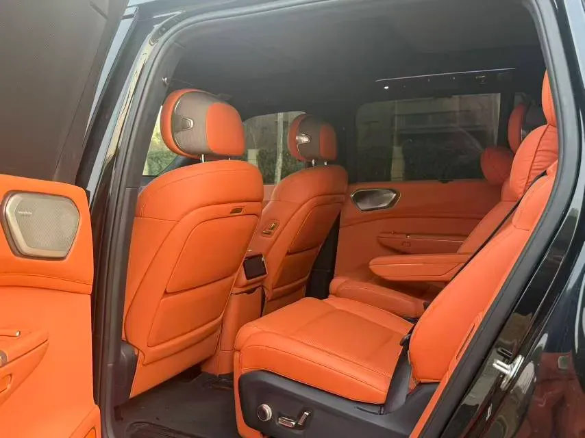 2025 LYNK&CO 900 2.0T 254HP L4 3DHT PHEV,autocango,china used car exporter,china ev exporter,chinese used car exporter,chinese used ev exporter