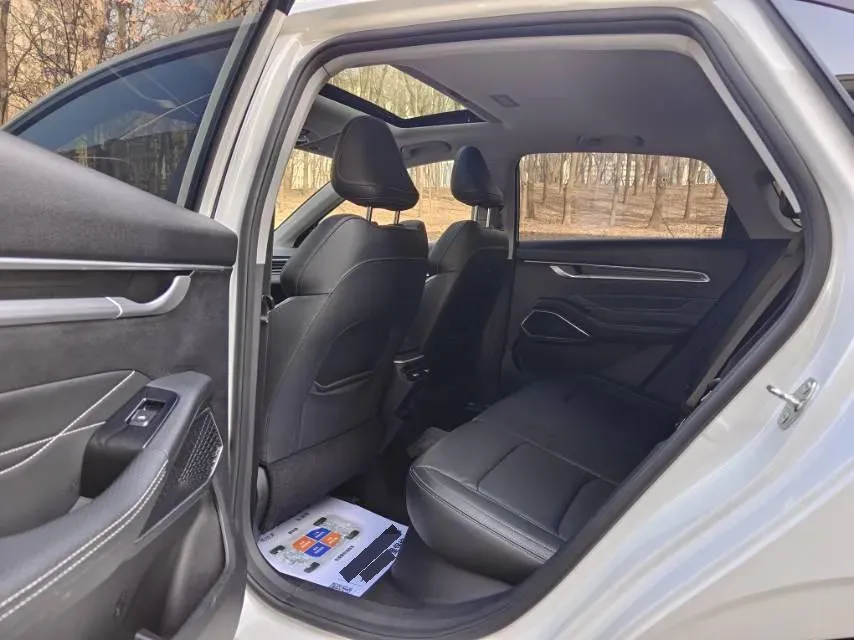 2022 Geely Emgrand 1.5L 114HP L4 CVT,autocango,china used car exporter,china ev exporter,chinese used car exporter,chinese used ev exporter