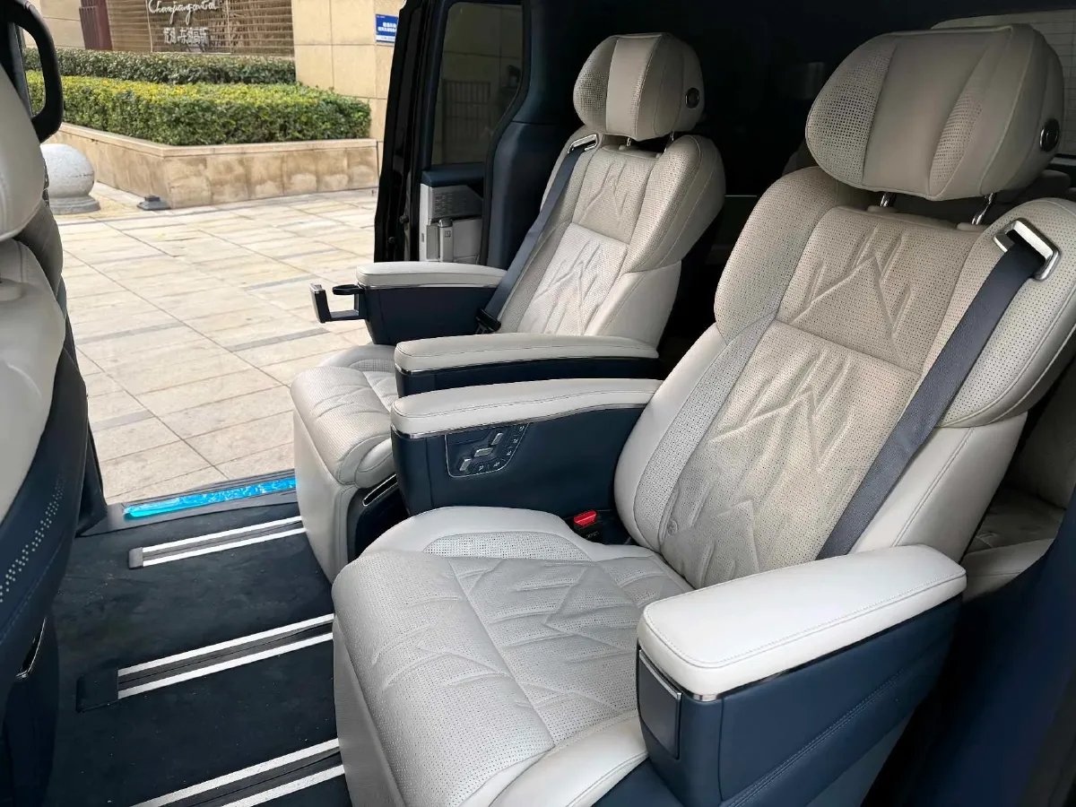 2024 Zeekr 009 BEV 108KWH,autocango,china used car exporter,china ev exporter,chinese used car exporter,chinese used ev exporter