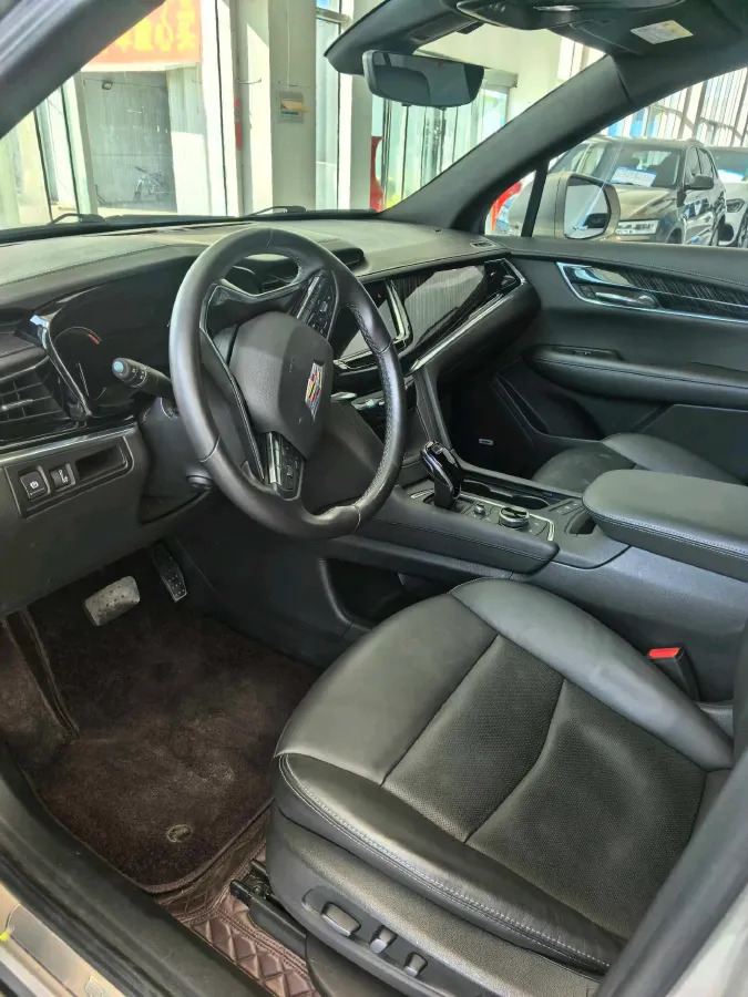 2022 Cadillac XT6 2.0T 237HP L4 9AT,autocango,china used car exporter,china ev exporter,chinese used car exporter,chinese used ev exporter