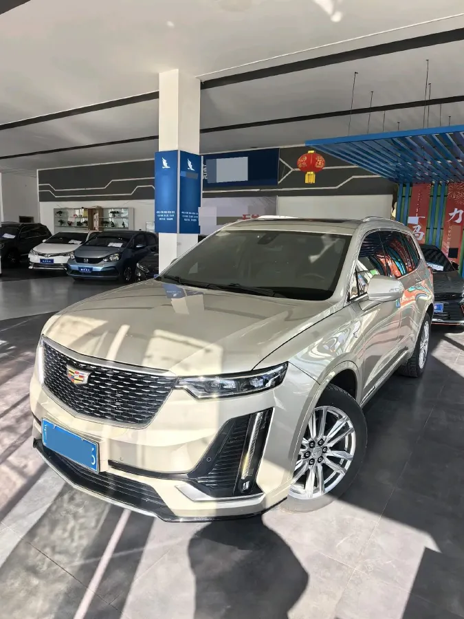2022 Cadillac XT6 2.0T 237HP L4 9AT,autocango,china used car exporter,china ev exporter,chinese used car exporter,chinese used ev exporter