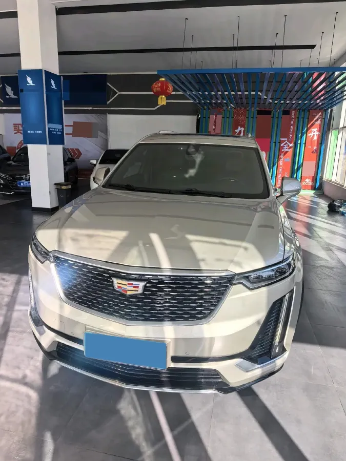 2022 Cadillac XT6 2.0T 237HP L4 9AT,autocango,china used car exporter,china ev exporter,chinese used car exporter,chinese used ev exporter