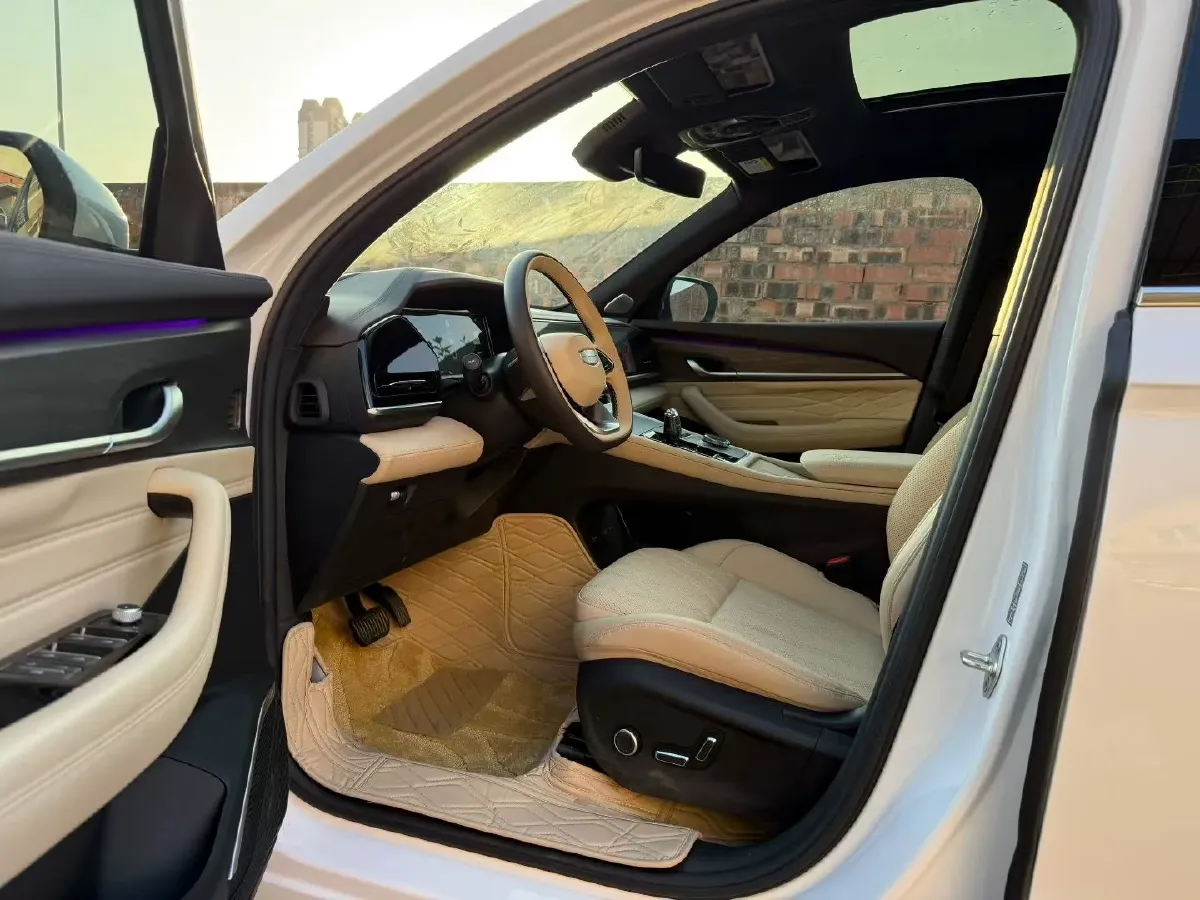 2025 Geely Monjaro 2.0T 238HP L4 8AT,autocango,china used car exporter,china ev exporter,chinese used car exporter,chinese used ev exporter