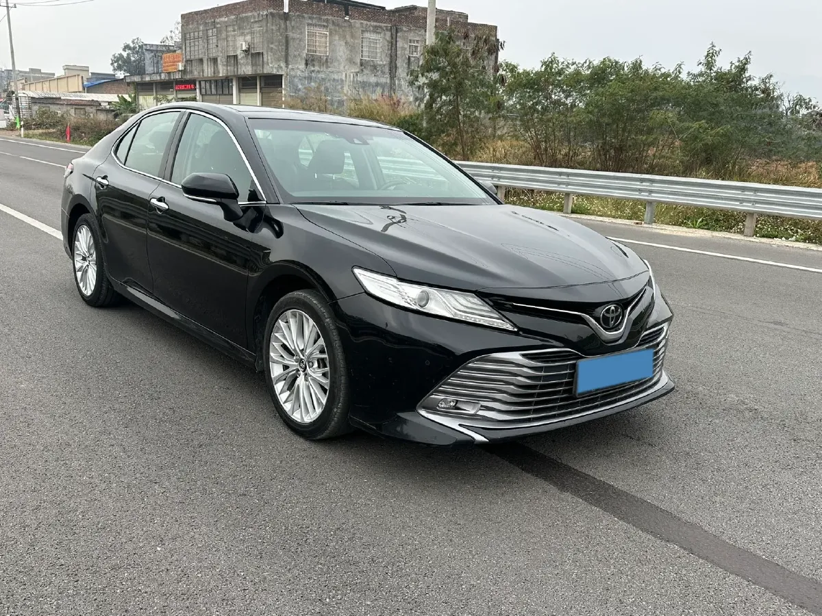 2019 Toyota Camry 2.5L 209HP L4 8AT,autocango,china used car exporter,china ev exporter,chinese used car exporter,chinese used ev exporter