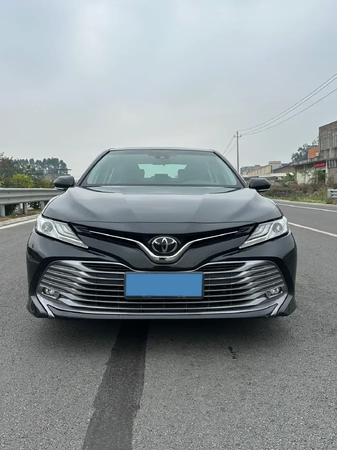 2019 Toyota Camry 2.5L 209HP L4 8AT,autocango,china used car exporter,china ev exporter,chinese used car exporter,chinese used ev exporter