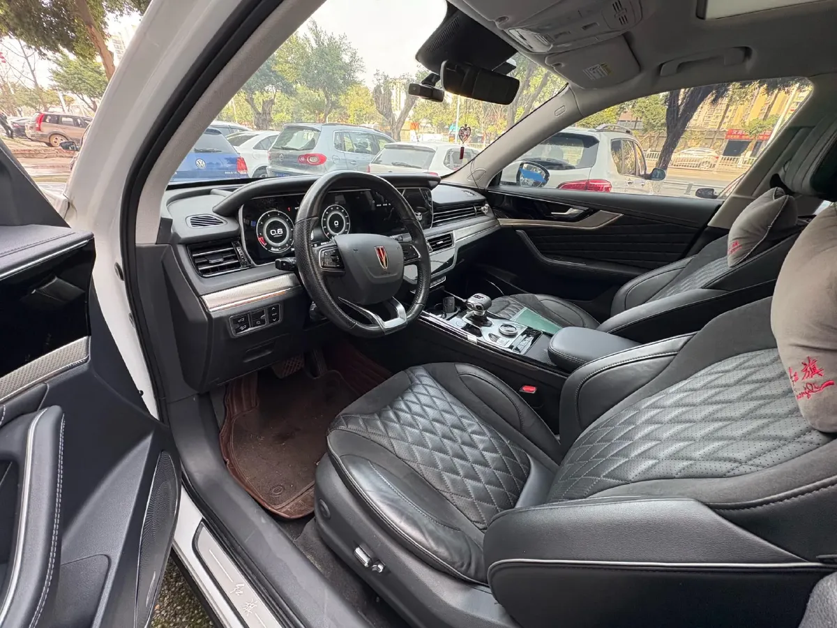 2019 HongQi HS5 2.0T 224HP L4 6AT,autocango,china used car exporter,china ev exporter,chinese used car exporter,chinese used ev exporter