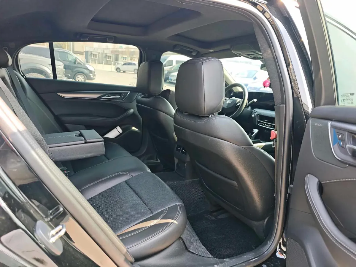 2024 Cadillac CT5 2.0T 237HP L4 10AT,autocango,china used car exporter,china ev exporter,chinese used car exporter,chinese used ev exporter