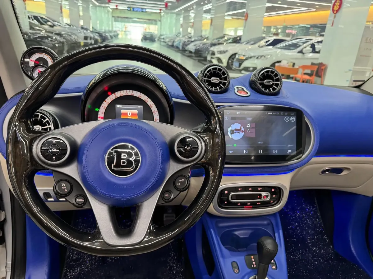 2016 Smart smart fortwo 0.9T 90HP L3 6DCT,autocango,china used car exporter,china ev exporter,chinese used car exporter,chinese used ev exporter