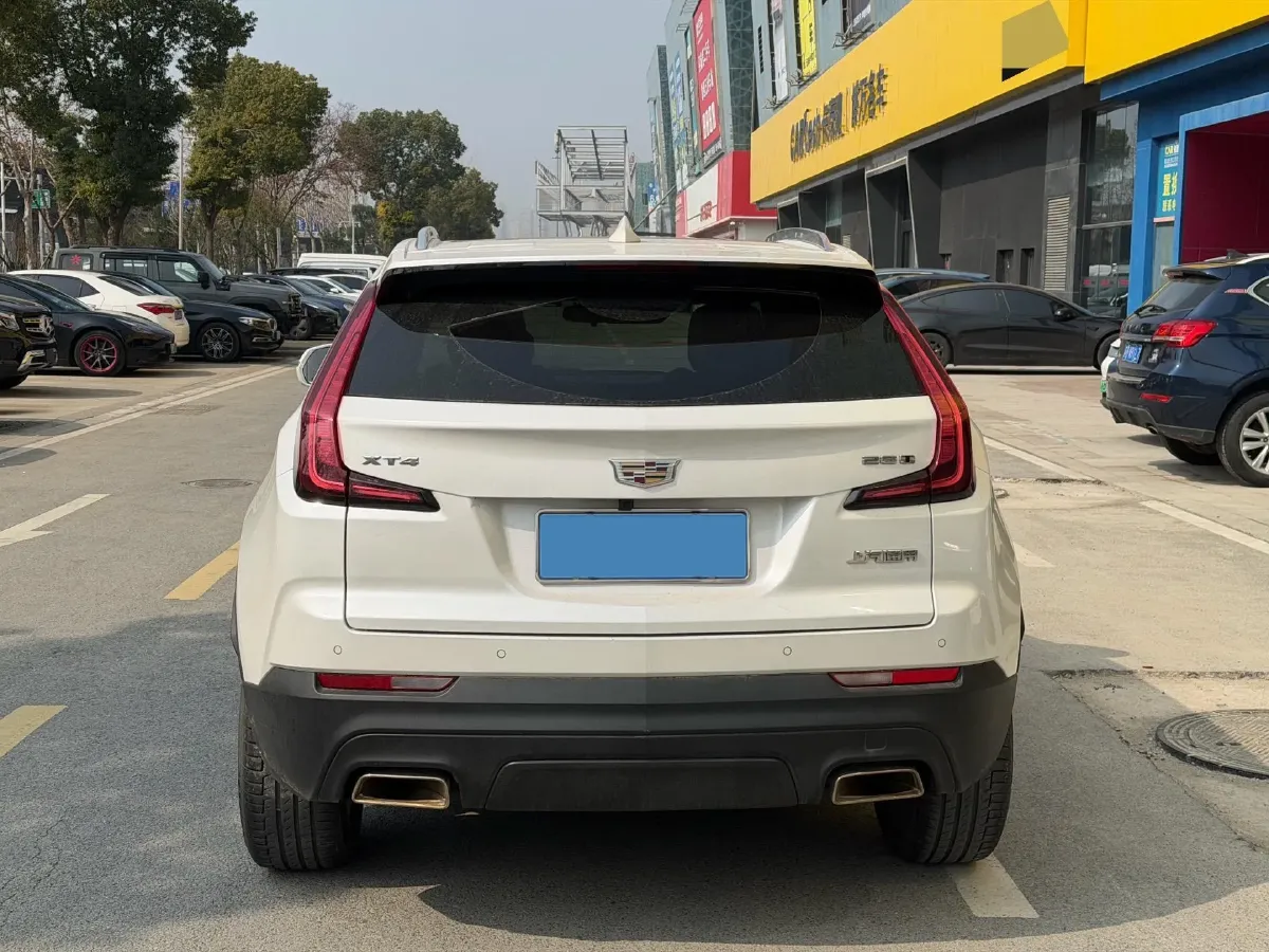 2021 Cadillac XT4 2.0T 237HP L4 9AT,autocango,china used car exporter,china ev exporter,chinese used car exporter,chinese used ev exporter