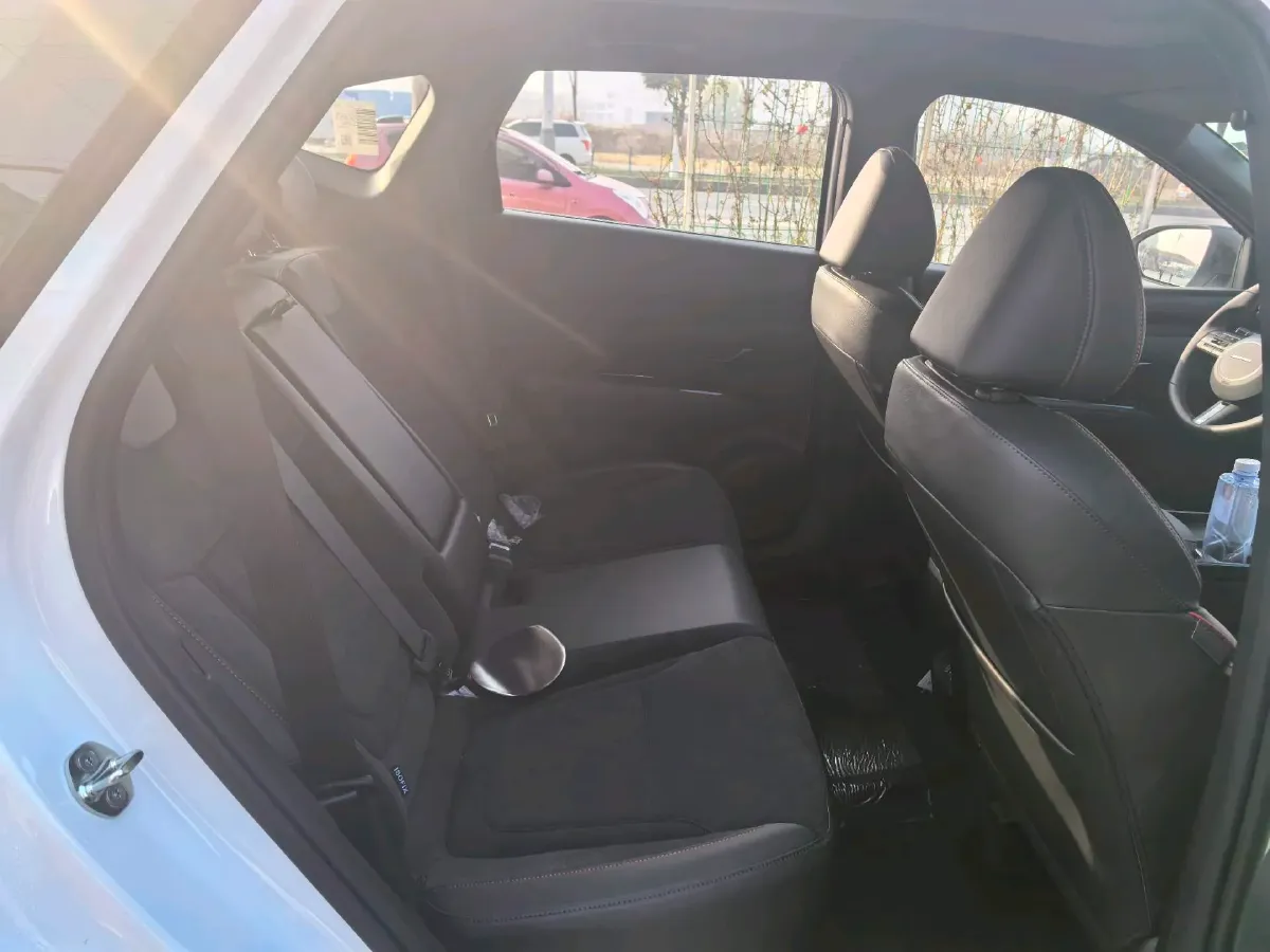 2025 MAXUS XinTu V70 2.0T 150HP L4 9AT,autocango,china used car exporter,china ev exporter,chinese used car exporter,chinese used ev exporter