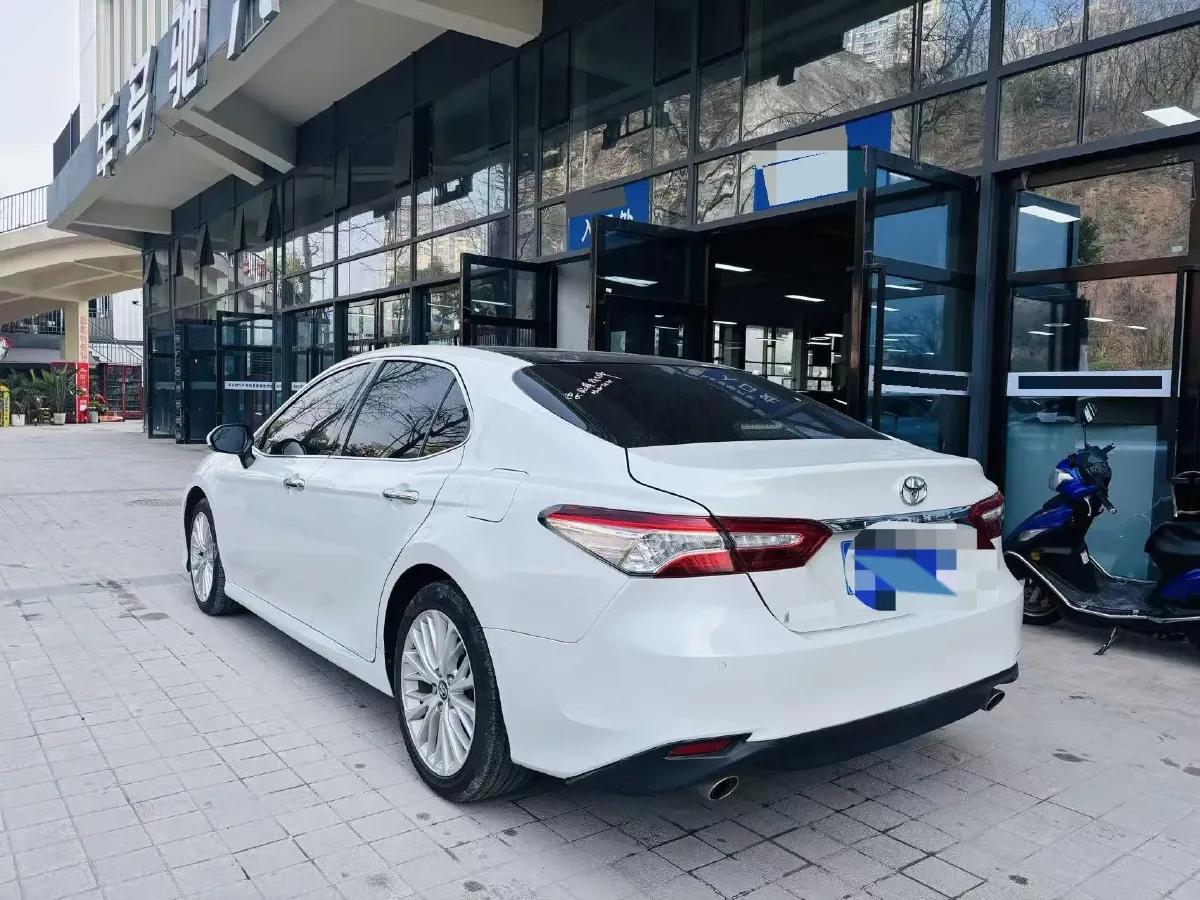 2019 Toyota Camry 2.5L 209HP L4 8AT,autocango,china used car exporter,china ev exporter,chinese used car exporter,chinese used ev exporter