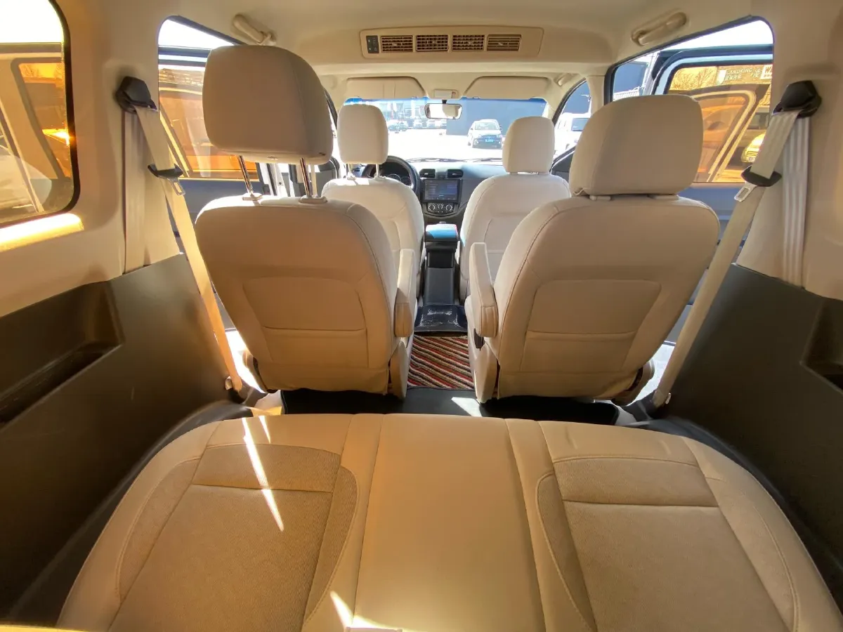 2016 WuLing HongGuang 1.5L 112HP L4 5MT,autocango,china used car exporter,china ev exporter,chinese used car exporter,chinese used ev exporter