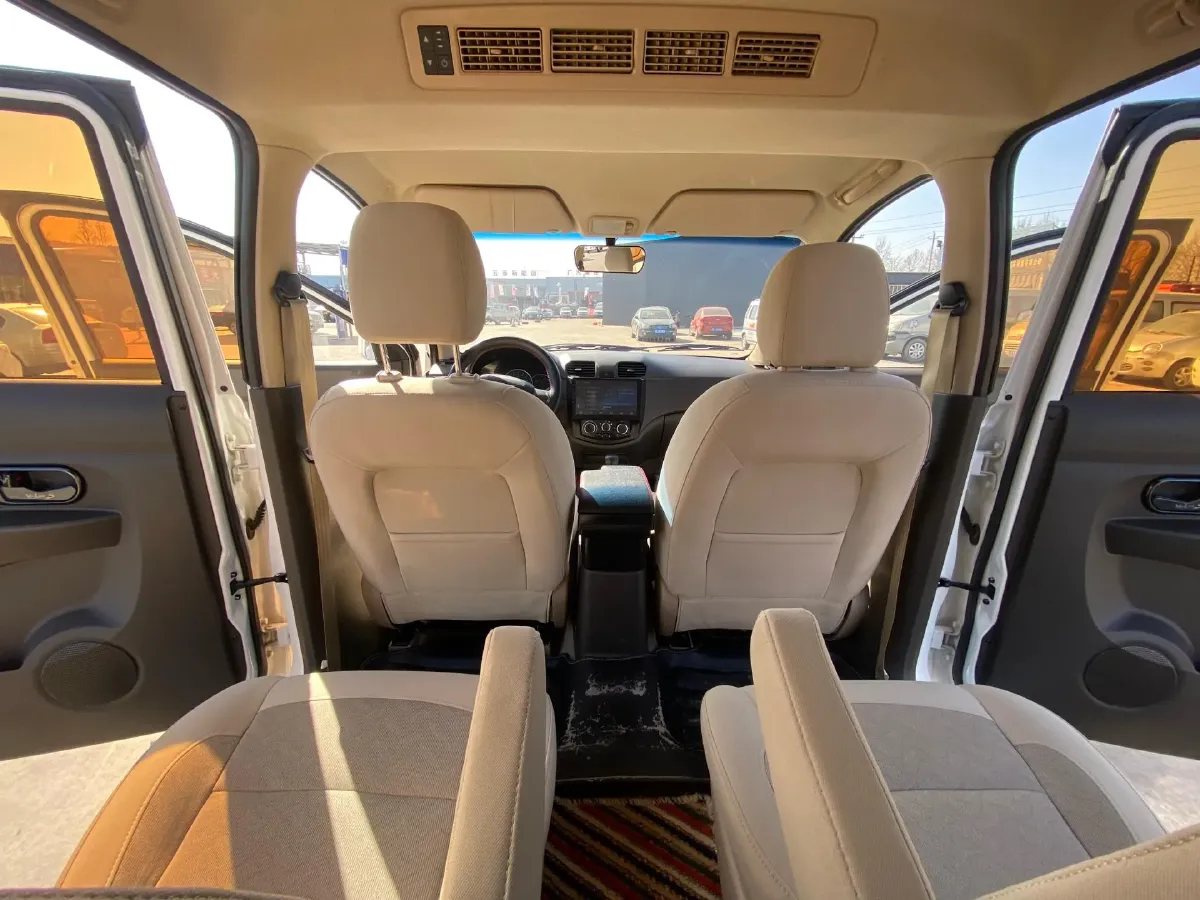 2016 WuLing HongGuang 1.5L 112HP L4 5MT,autocango,china used car exporter,china ev exporter,chinese used car exporter,chinese used ev exporter