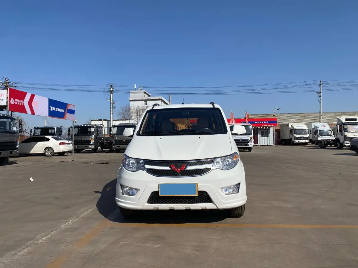 2016 WuLing HongGuang 1.5L 112HP L4 5MT,autocango,china used car exporter,china ev exporter,chinese used car exporter,chinese used ev exporter