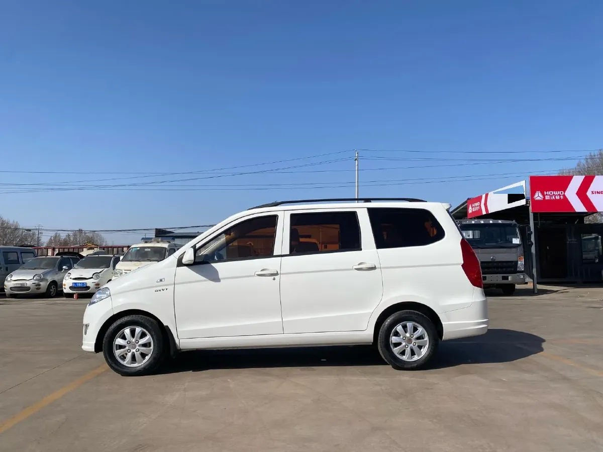2016 WuLing HongGuang 1.5L 112HP L4 5MT,autocango,china used car exporter,china ev exporter,chinese used car exporter,chinese used ev exporter