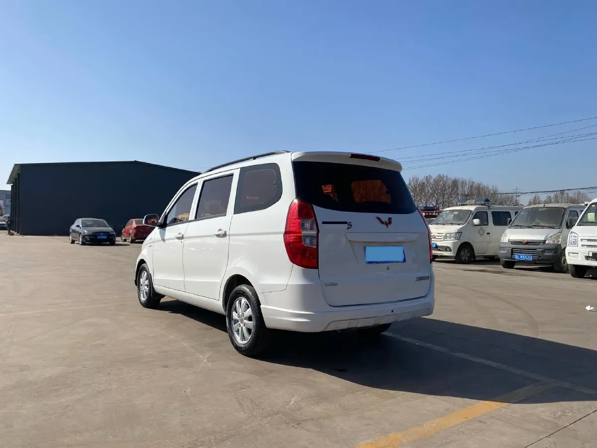 2016 WuLing HongGuang 1.5L 112HP L4 5MT,autocango,china used car exporter,china ev exporter,chinese used car exporter,chinese used ev exporter