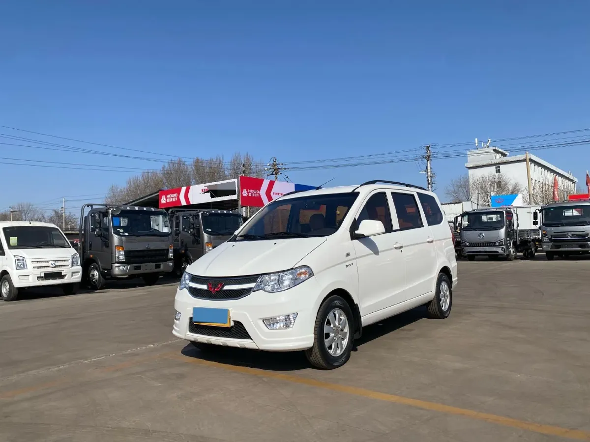 2016 WuLing HongGuang 1.5L 112HP L4 5MT,autocango,china used car exporter,china ev exporter,chinese used car exporter,chinese used ev exporter