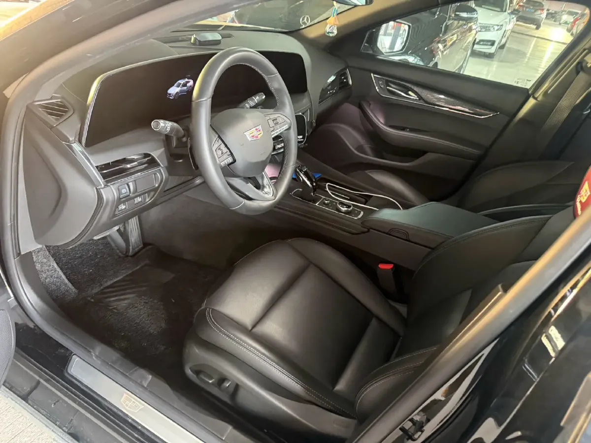 2024 Cadillac CT5 2.0T 237HP L4 10AT,autocango,china used car exporter,china ev exporter,chinese used car exporter,chinese used ev exporter