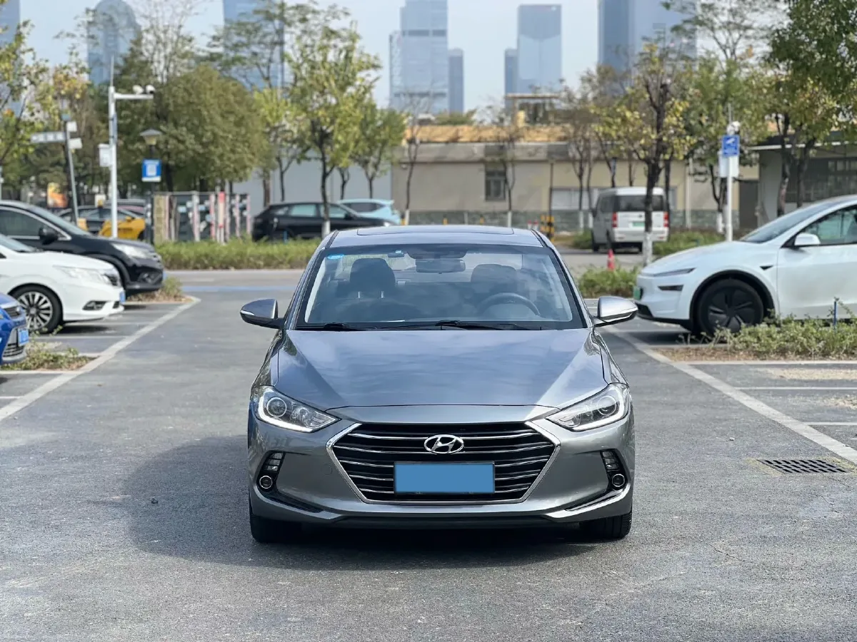 2016 Hyundai Elantra 1.6L 130HP L4 6AT,autocango,china used car exporter,china ev exporter,chinese used car exporter,chinese used ev exporter