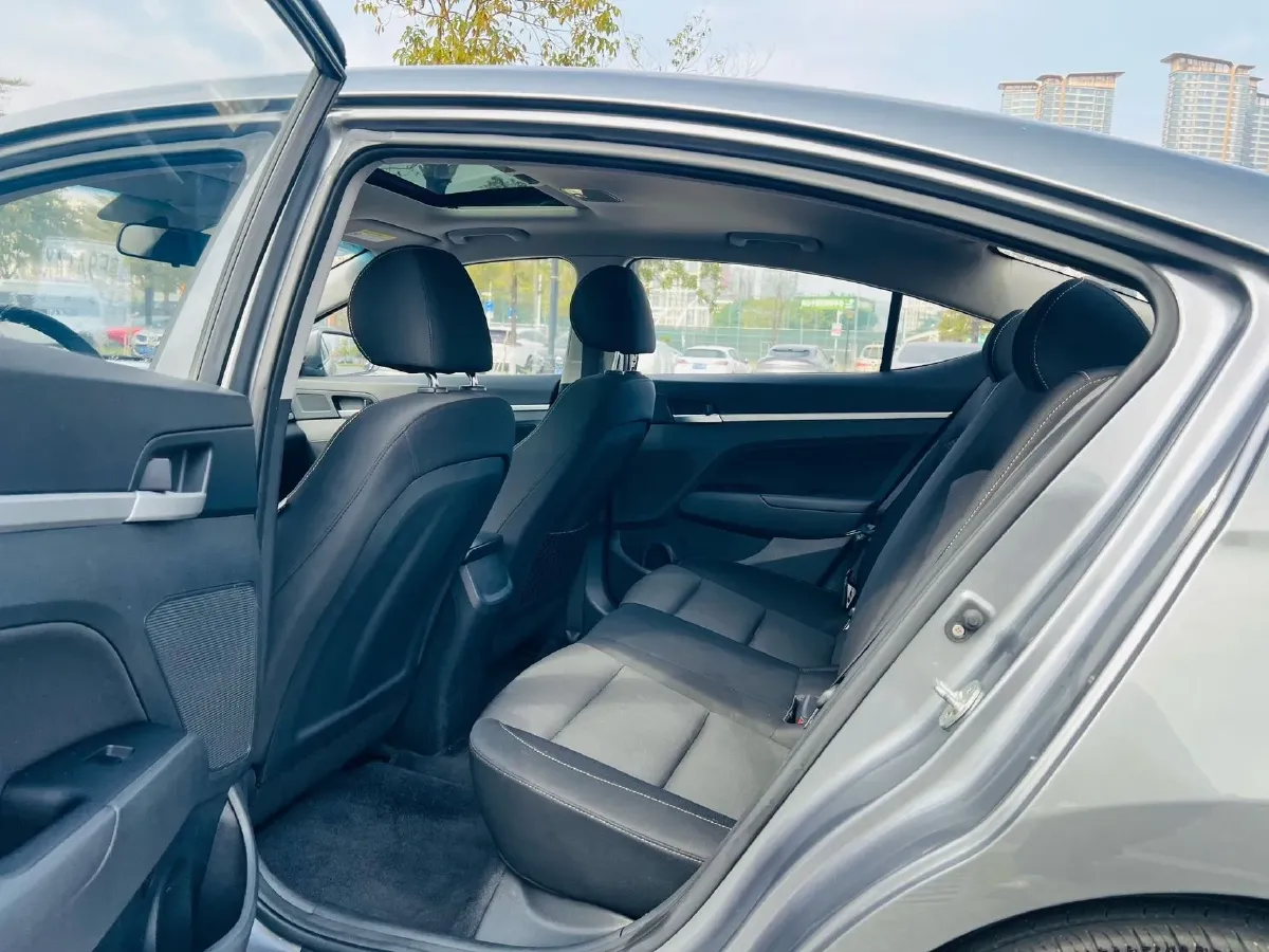 2016 Hyundai Elantra 1.6L 130HP L4 6AT,autocango,china used car exporter,china ev exporter,chinese used car exporter,chinese used ev exporter