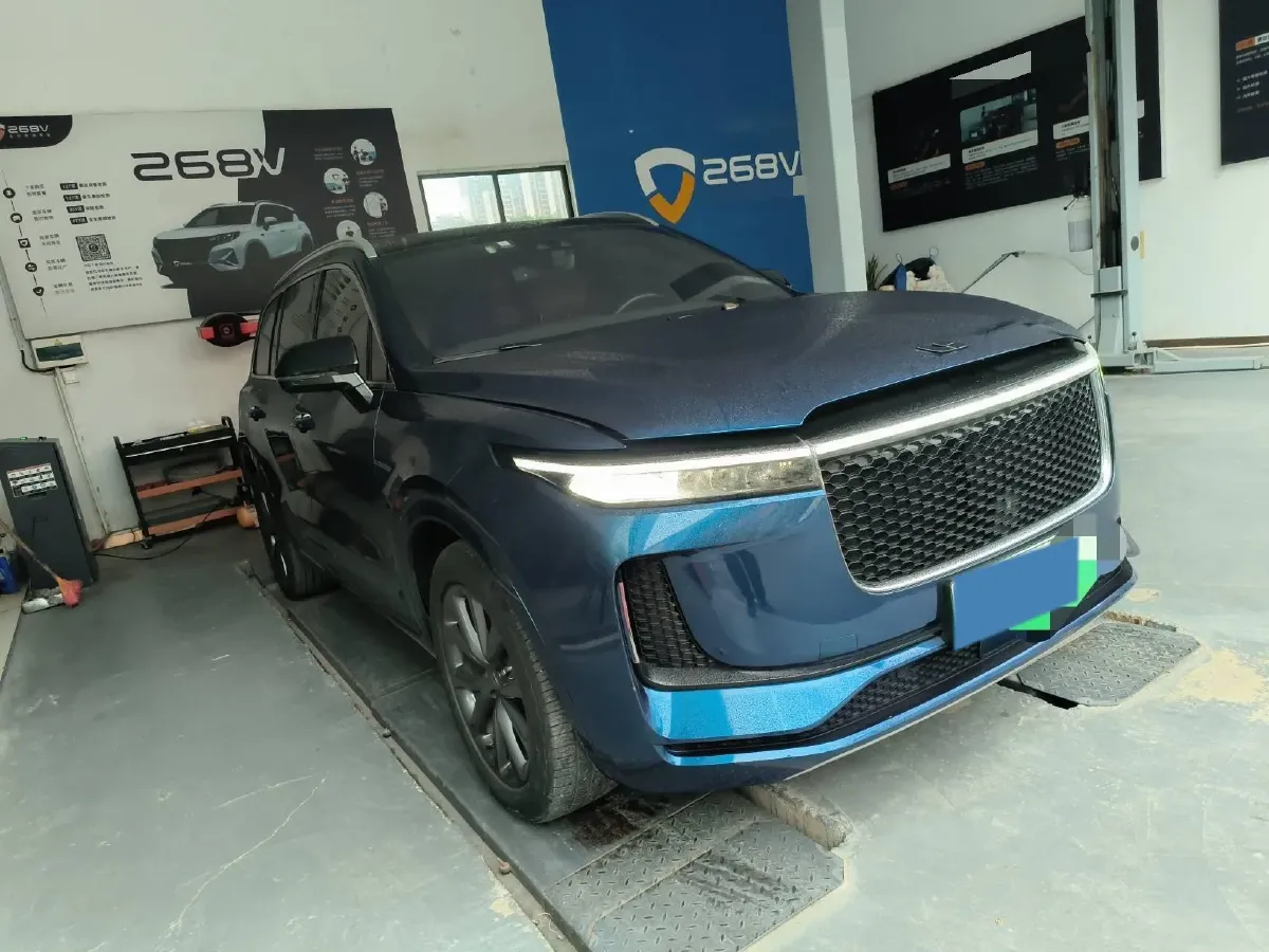 2020 Li ONE Range Extended 131HP REEV 40.5KWH,autocango,china used car exporter,china ev exporter,chinese used car exporter,chinese used ev exporter