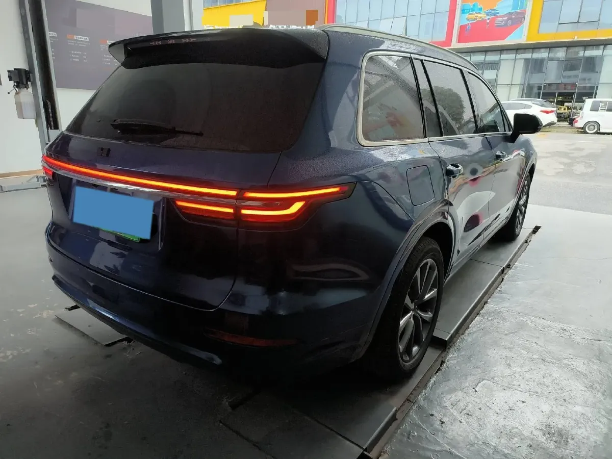 2020 Li ONE Range Extended 131HP REEV 40.5KWH,autocango,china used car exporter,china ev exporter,chinese used car exporter,chinese used ev exporter