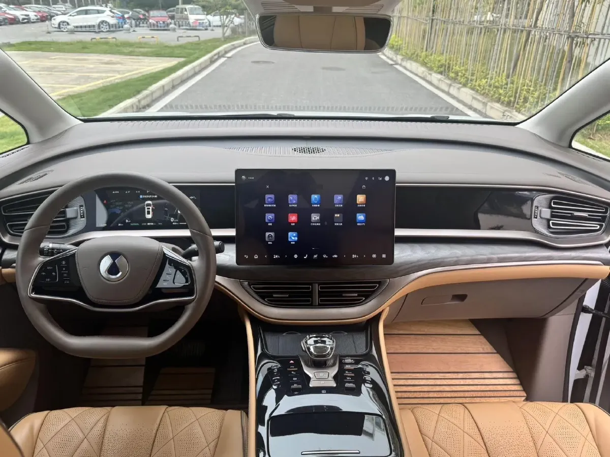 2022 HongQi HS7 3.0T 337HP V6 8AT,autocango,china used car exporter,china ev exporter,chinese used car exporter,chinese used ev exporter