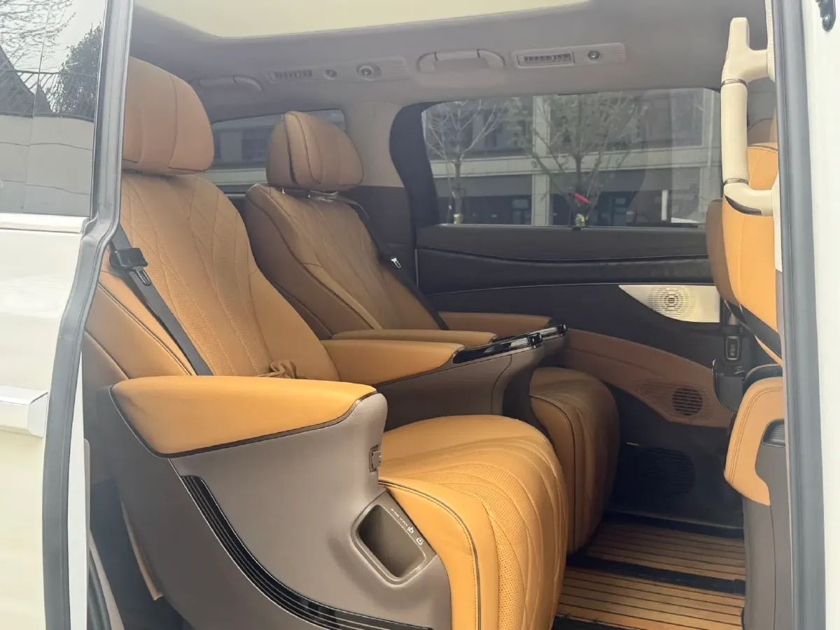 2022 HongQi HS7 3.0T 337HP V6 8AT,autocango,china used car exporter,china ev exporter,chinese used car exporter,chinese used ev exporter