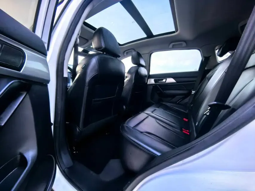 2018 Haval H2 1.5T 150HP L4 7DCT,autocango,china used car exporter,china ev exporter,chinese used car exporter,chinese used ev exporter