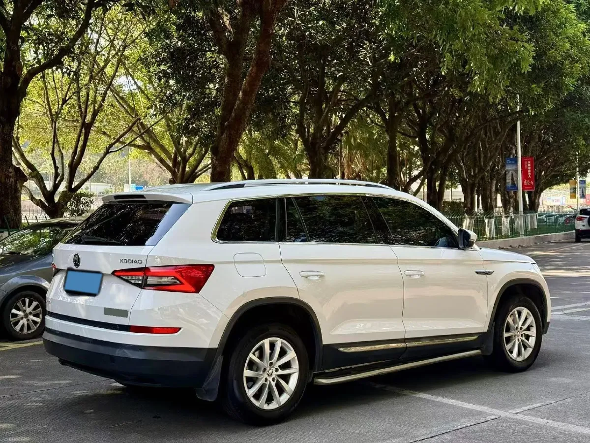 2018 Skoda Kodiak 1.8T 180HP L4 7DCT,autocango,china used car exporter,china ev exporter,chinese used car exporter,chinese used ev exporter