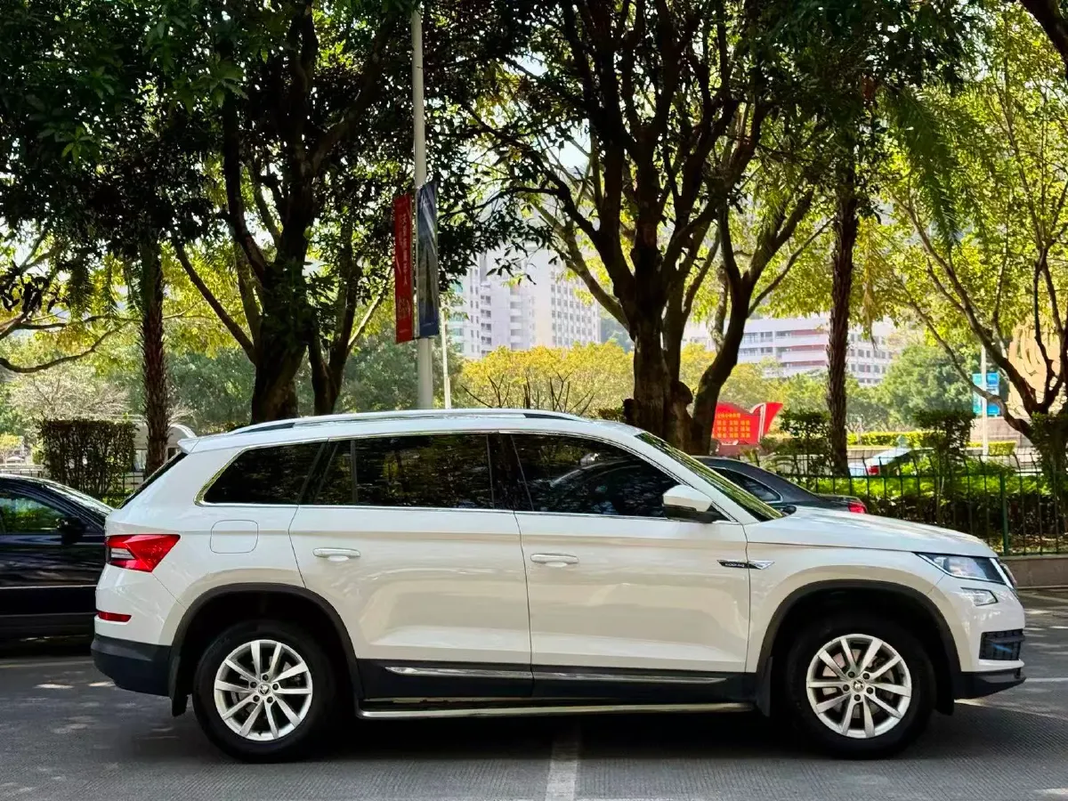 2018 Skoda Kodiak 1.8T 180HP L4 7DCT,autocango,china used car exporter,china ev exporter,chinese used car exporter,chinese used ev exporter