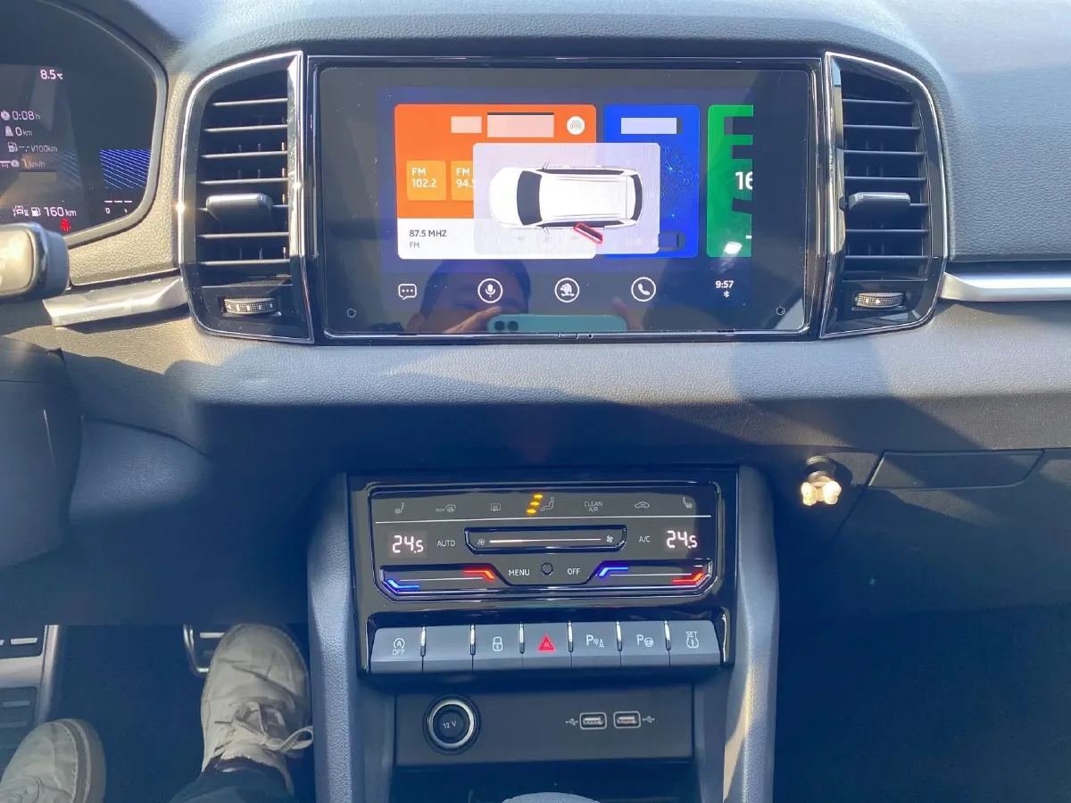 2022 Skoda Karoq 1.4T 150HP L4 7DCT,autocango,china used car exporter,china ev exporter,chinese used car exporter,chinese used ev exporter