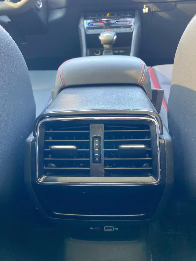 2022 Skoda Karoq 1.4T 150HP L4 7DCT,autocango,china used car exporter,china ev exporter,chinese used car exporter,chinese used ev exporter