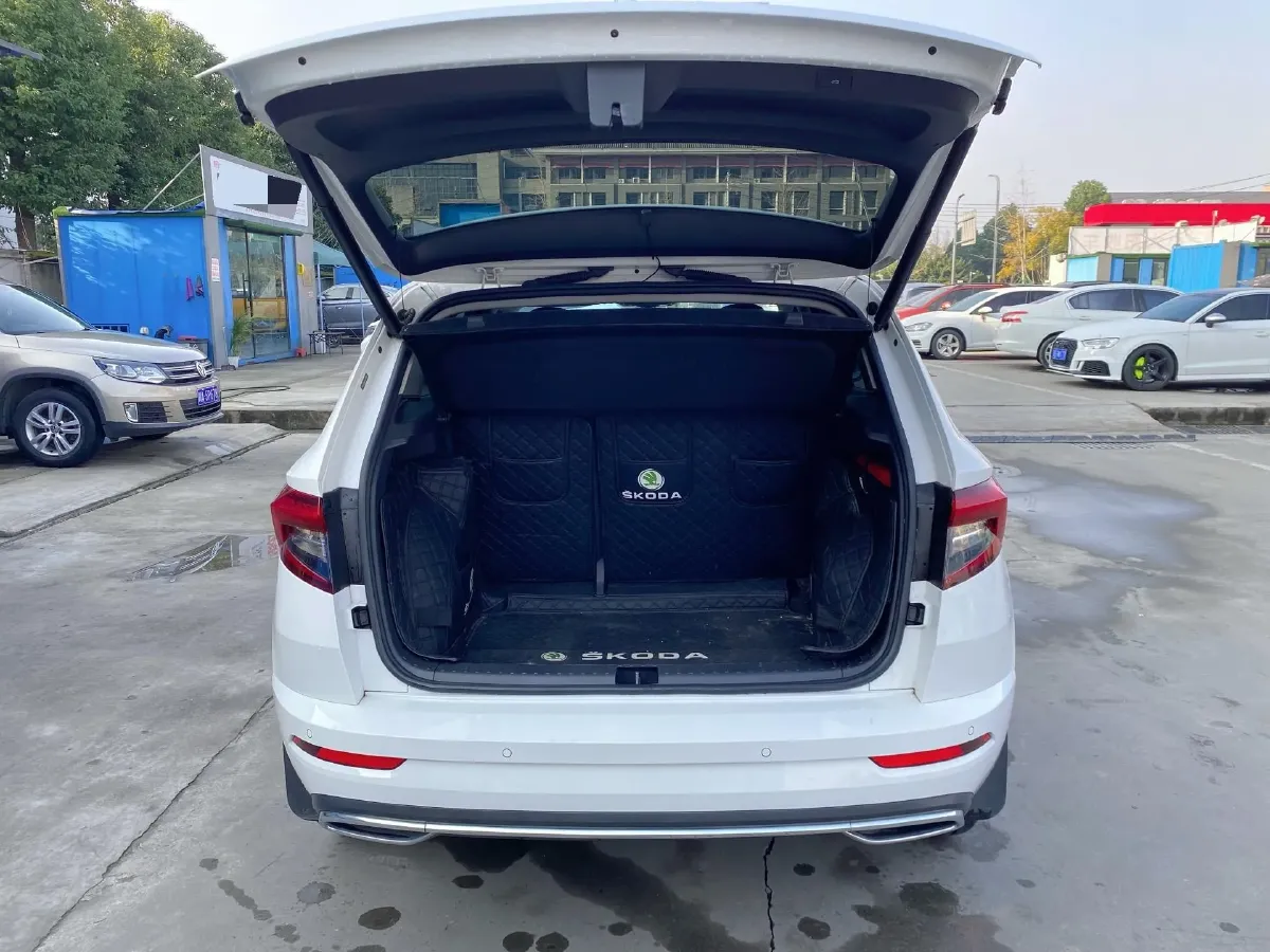 2022 Skoda Karoq 1.4T 150HP L4 7DCT,autocango,china used car exporter,china ev exporter,chinese used car exporter,chinese used ev exporter
