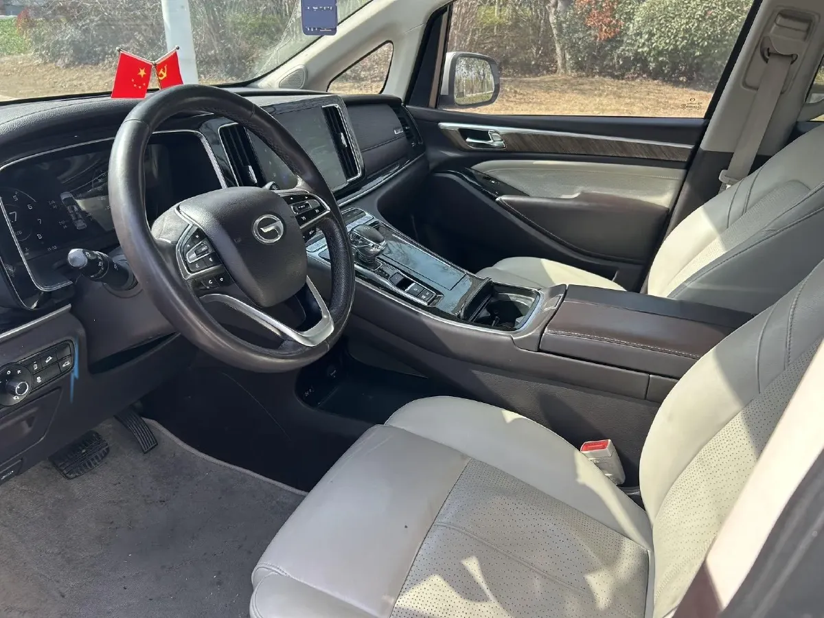 2021 GAC Trumpchi M8 2.0T 252HP L4 8AT,autocango,china used car exporter,china ev exporter,chinese used car exporter,chinese used ev exporter