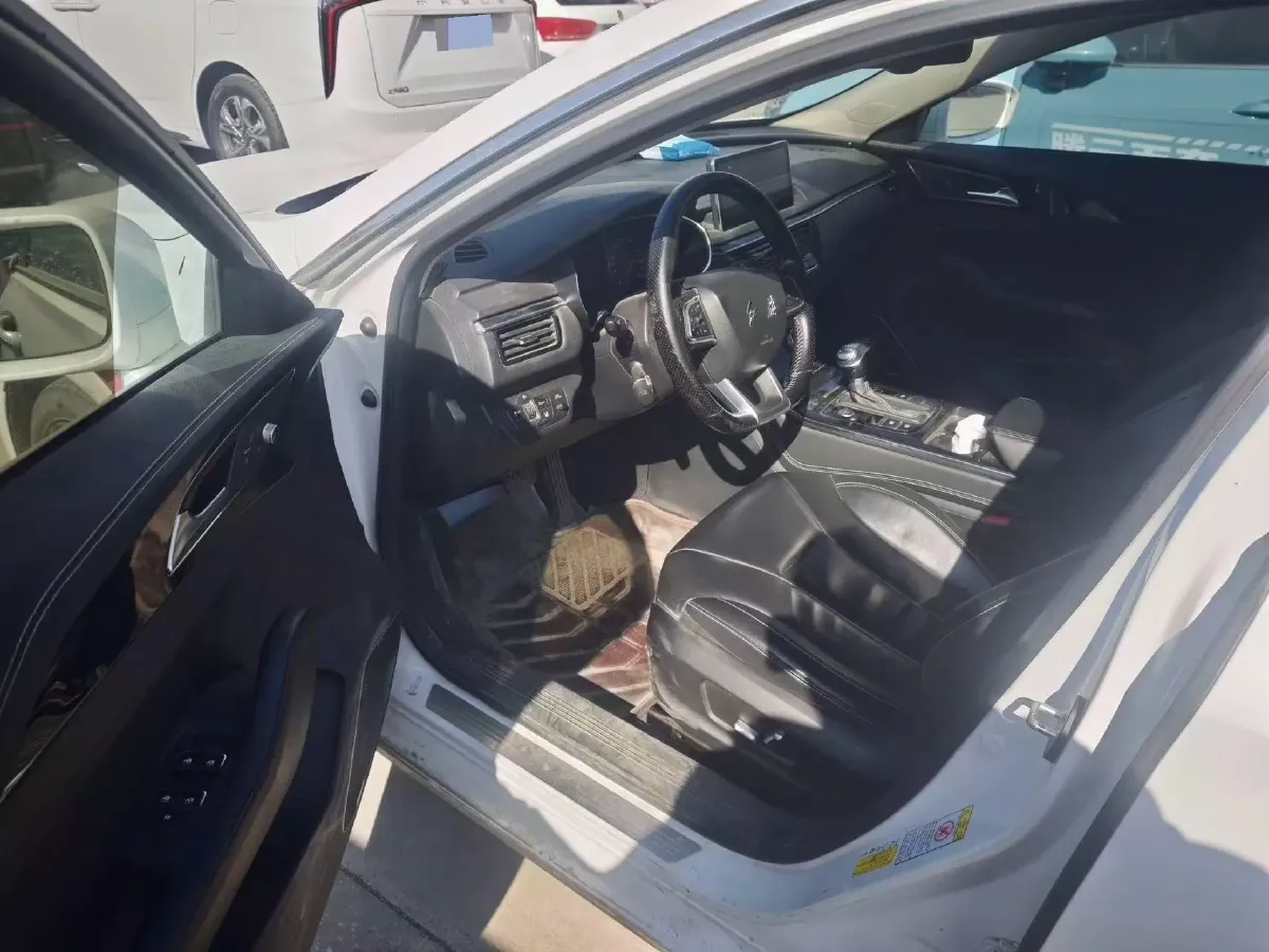 2019 HongQi H5 1.8T 180HP L4 6AT,autocango,china used car exporter,china ev exporter,chinese used car exporter,chinese used ev exporter