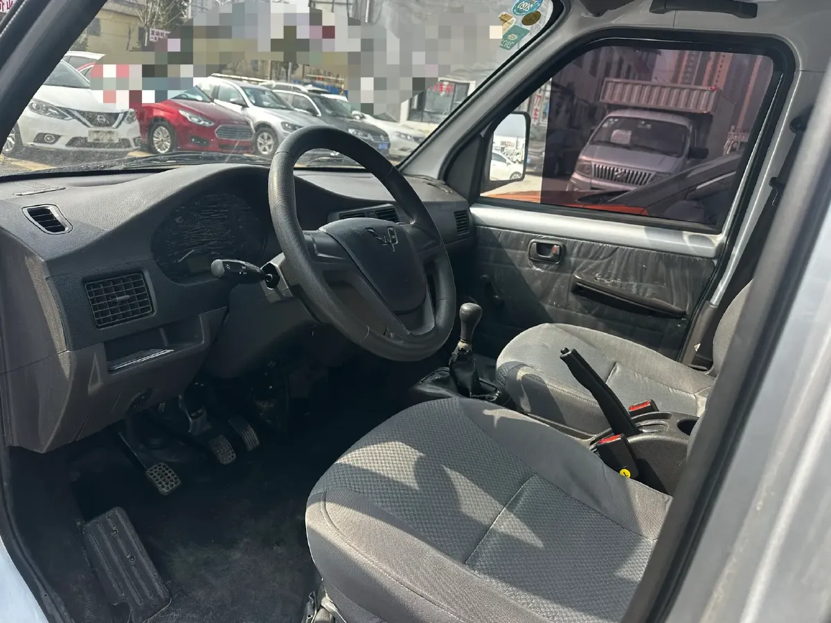 2019 WuLing RongGuang Mini Truck 1.2L 82HP L4 5MT,autocango,china used car exporter,china ev exporter,chinese used car exporter,chinese used ev exporter