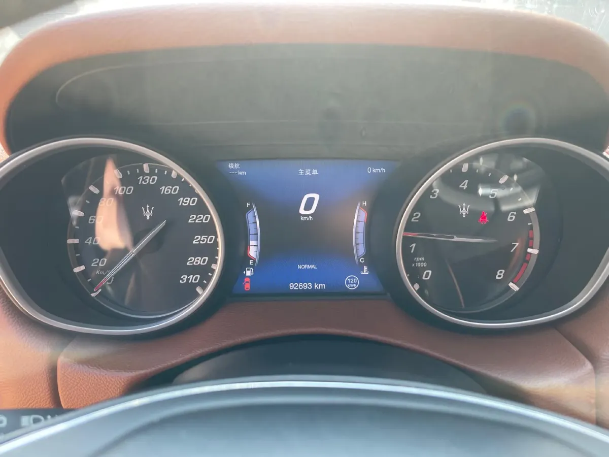 2017 Maserati Ghibli 3.0T 350HP V6 8AT,autocango,china used car exporter,china ev exporter,chinese used car exporter,chinese used ev exporter