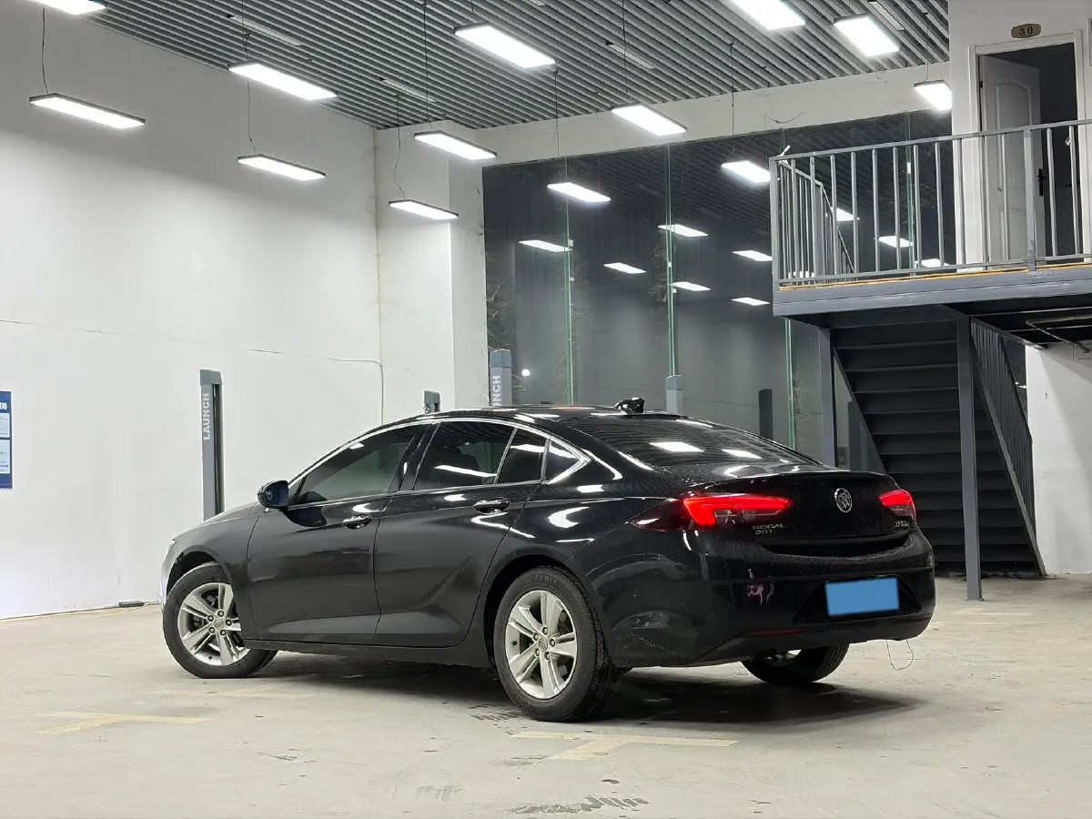 2019 Toyota Camry 2.0L 178HP L4 CVT,autocango,china used car exporter,china ev exporter,chinese used car exporter,chinese used ev exporter