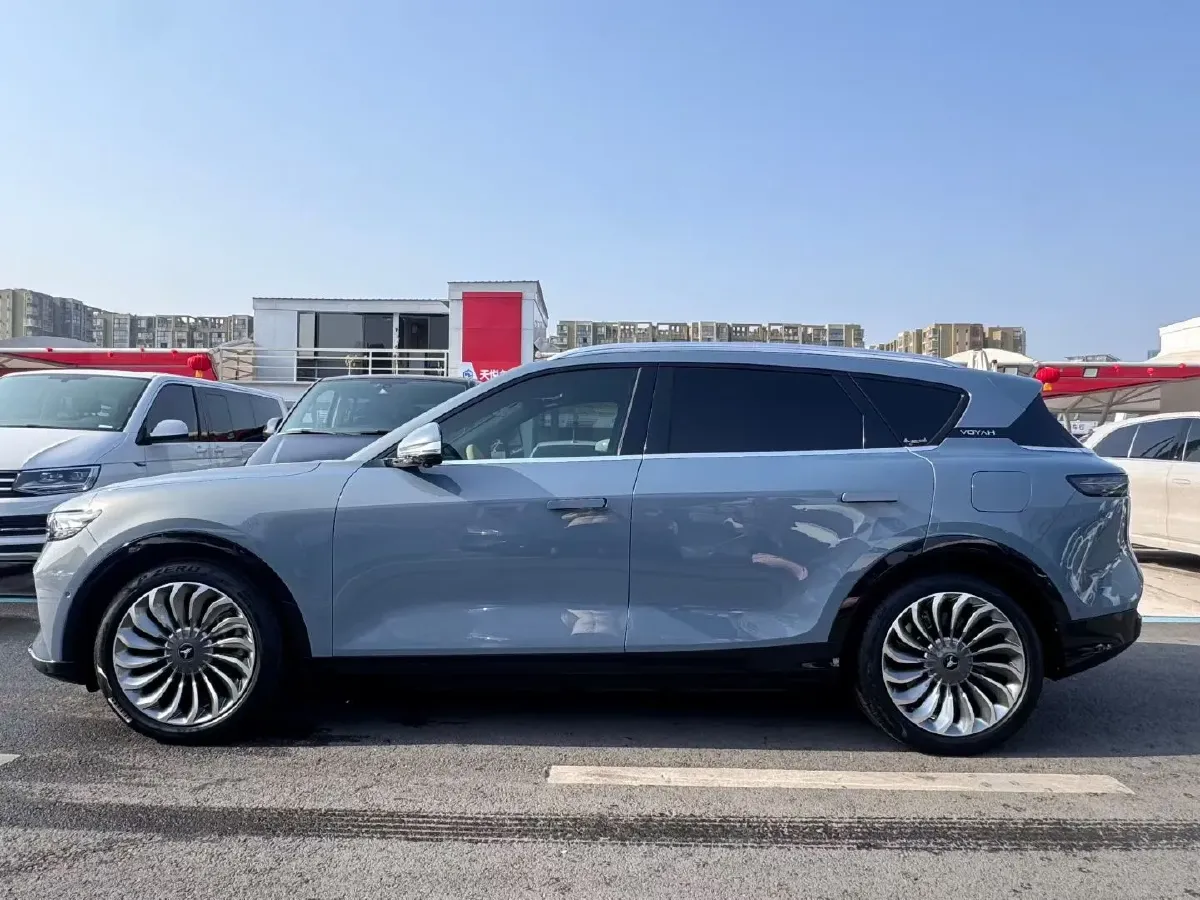 2021 Voyah FREE Range Extended 109HP REEV 33KWH,autocango,china used car exporter,china ev exporter,chinese used car exporter,chinese used ev exporter