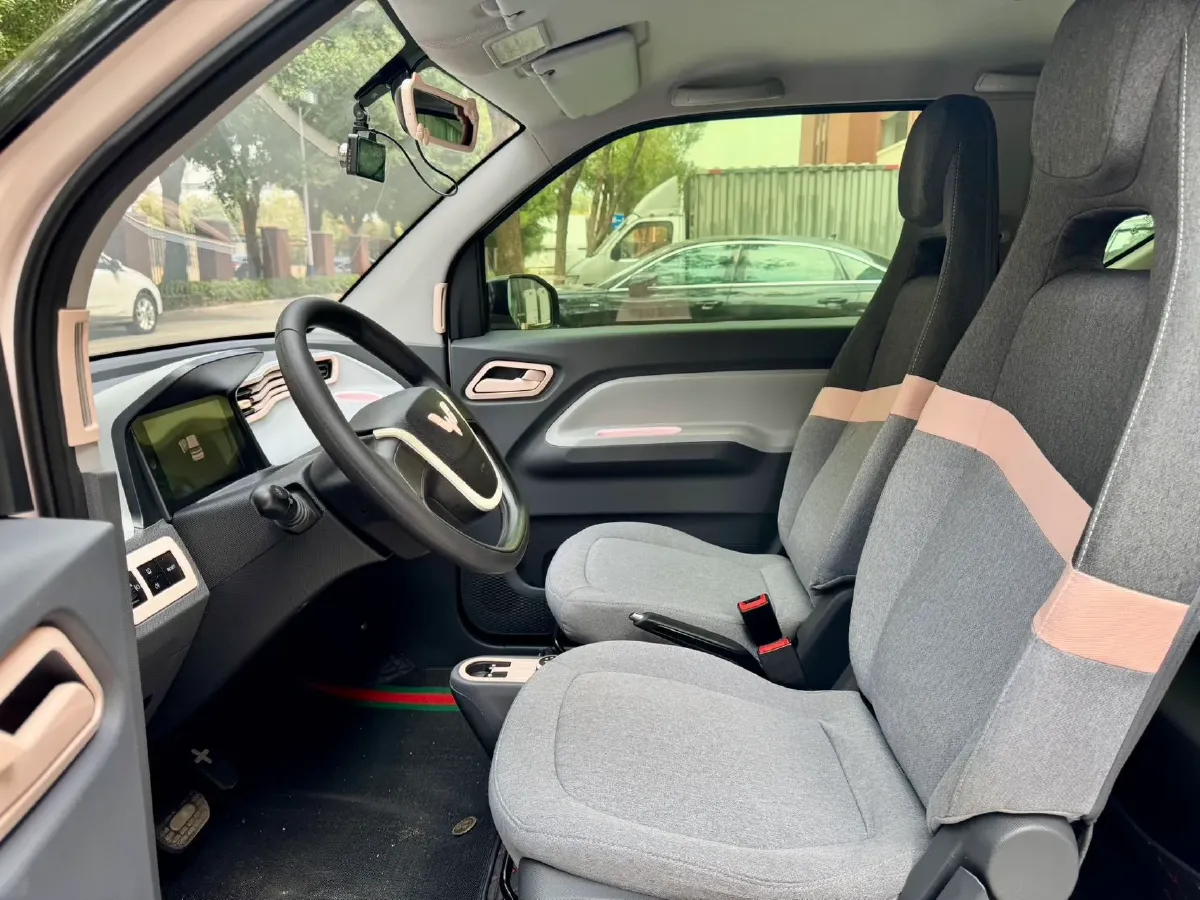 2022 WuLing HongGuang MINI EV BEV 13.9KWH,autocango,china used car exporter,china ev exporter,chinese used car exporter,chinese used ev exporter