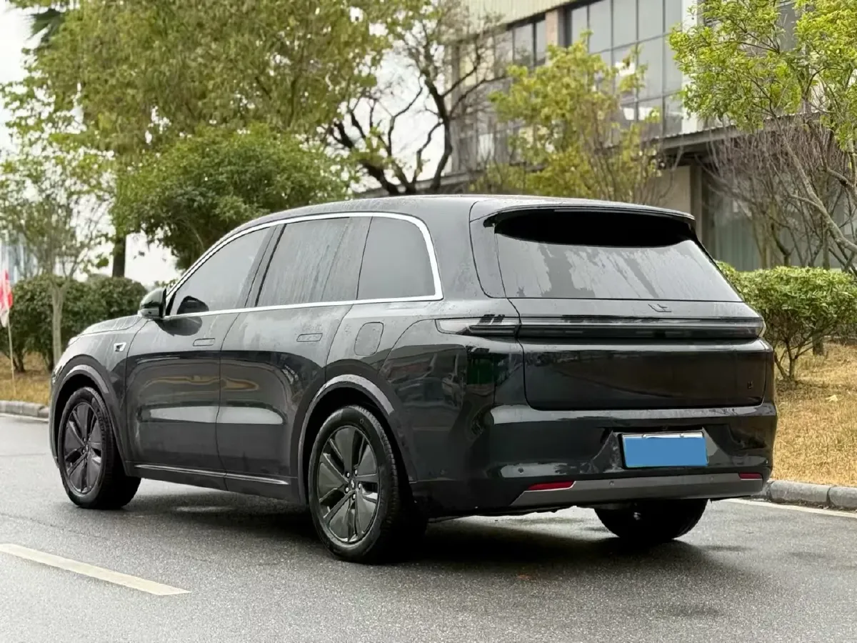 2024 Toyota Granvia 2.5L 189HP L4 E-CVT Hybrid,autocango,china used car exporter,china ev exporter,chinese used car exporter,chinese used ev exporter
