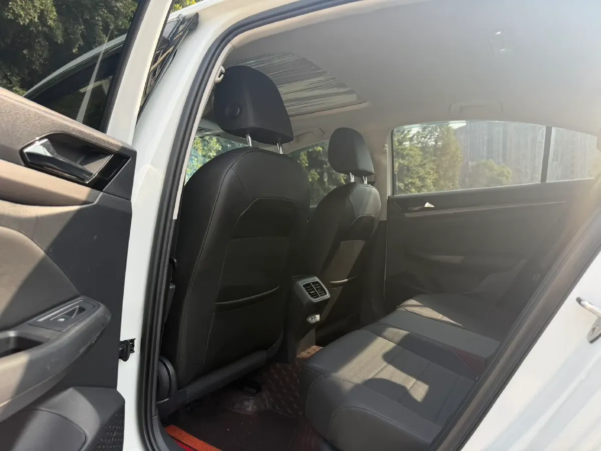 2021 Volkswagen Bora 1.5L 113HP L4 6AT,autocango,china used car exporter,china ev exporter,chinese used car exporter,chinese used ev exporter