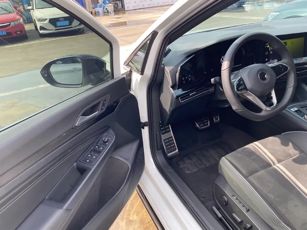 2021 Volkswagen Golf 1.4T 150HP L4 7DCT,autocango,china used car exporter,china ev exporter,chinese used car exporter,chinese used ev exporter