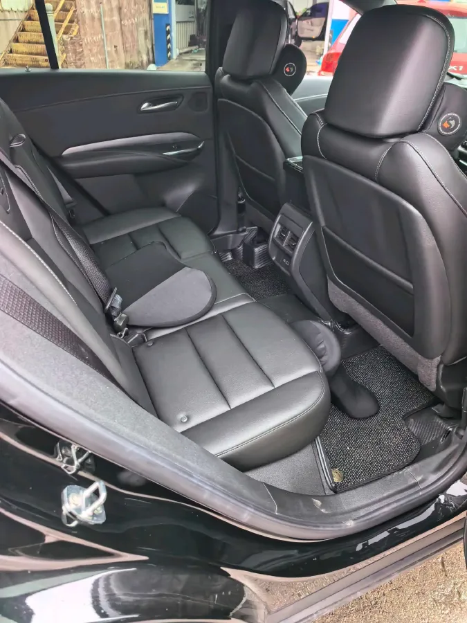 2024 Cadillac XT4 2.0T 237HP L4 9AT,autocango,china used car exporter,china ev exporter,chinese used car exporter,chinese used ev exporter