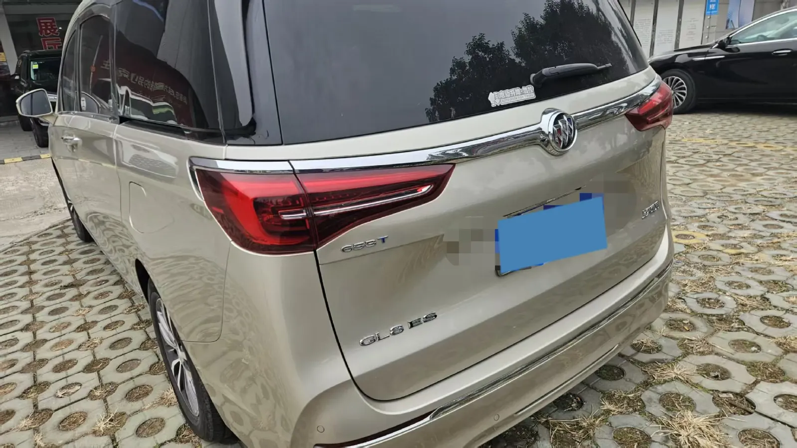 2022 Buick GL8 2.0T 237HP L4 9AT,autocango,china used car exporter,china ev exporter,chinese used car exporter,chinese used ev exporter