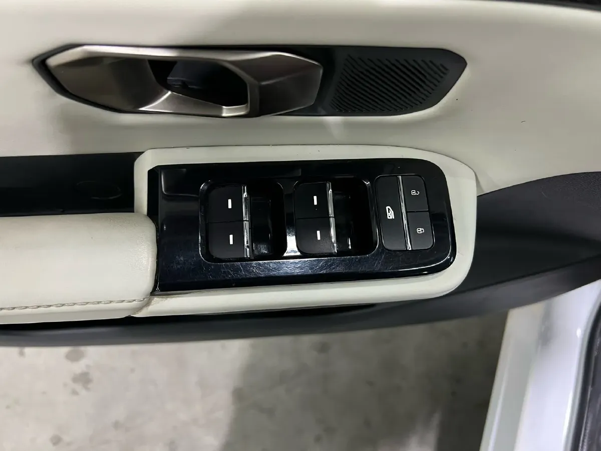 2023 Jetour DASHING 1.5T 156HP L4 6DCT,autocango,china used car exporter,china ev exporter,chinese used car exporter,chinese used ev exporter