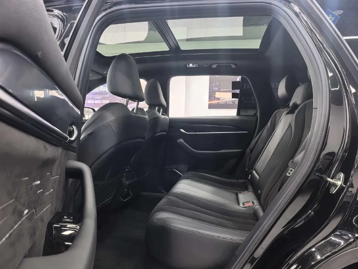 2024 Geely Monjaro 2.0T 238HP L4 8AT,autocango,china used car exporter,china ev exporter,chinese used car exporter,chinese used ev exporter